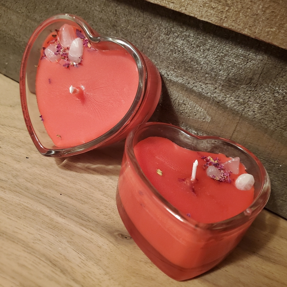 Heart shaped candles with rose quartz